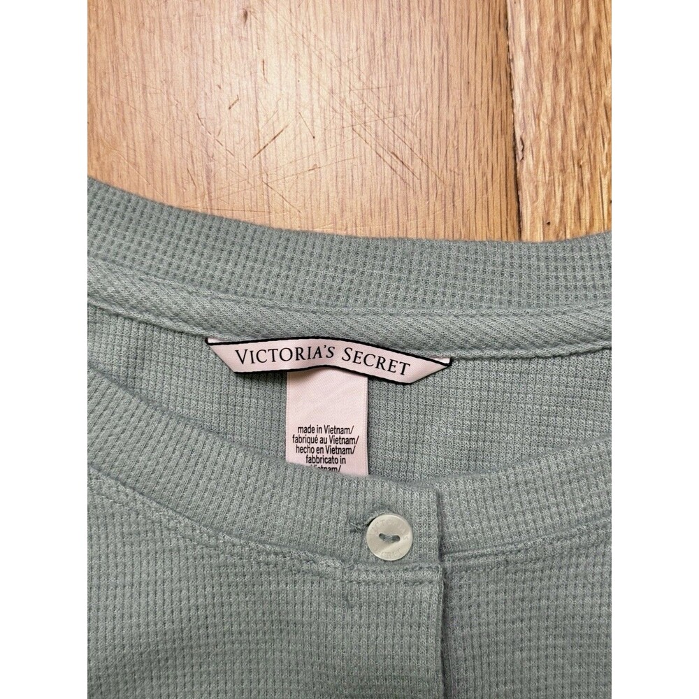 Victoria’s Secret Women’s Waffle Knit Long Sleeve Henley Shirt Mint Green Size S - Picture 12 of 13
